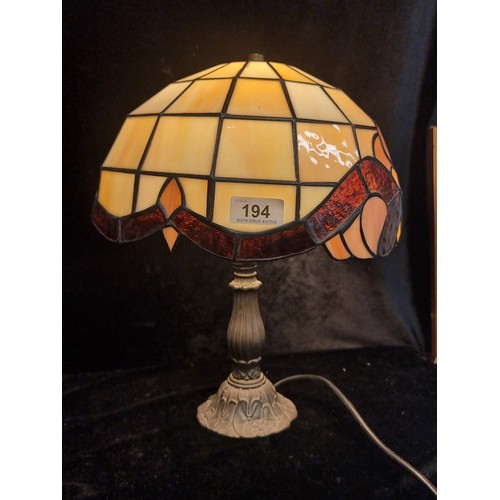 194 - A stunning Art Deco style Tiffany style table lamp.