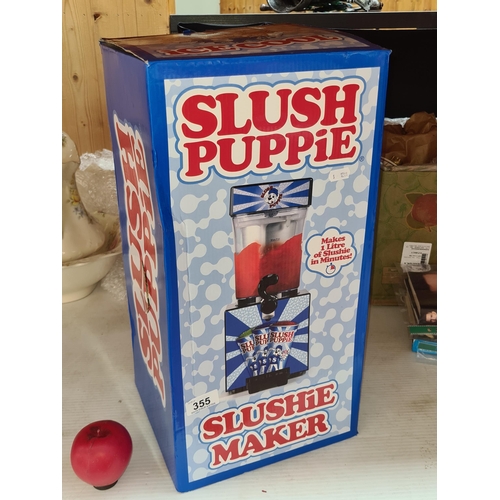 355 - A fantastic Slushie Maker capable of making 1 litre of slushie in minutes. Complete in original box.