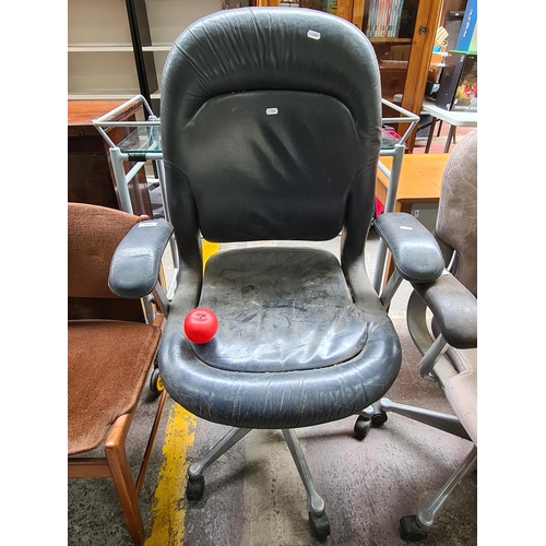 395 - Star Lot : A cool vintage  tall black leather adjustable Herman Miller office chair with arm support... 