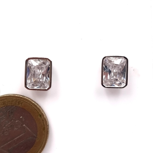 10 - A pair of new Silvora gem set sterling silver stud earrings. Weight - 2.77 grams. Stamped 925. In or... 