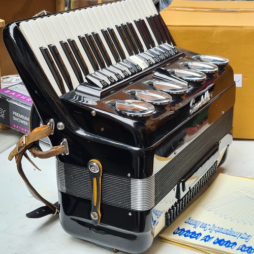 333 - Super Star Lot : A superb Italian made Scandalli accordion 1048/66