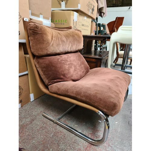 405 - Star Lot : Mid-Century Modern brown suede 1970s and chrome tubular cantilever chair with adjustable ... 