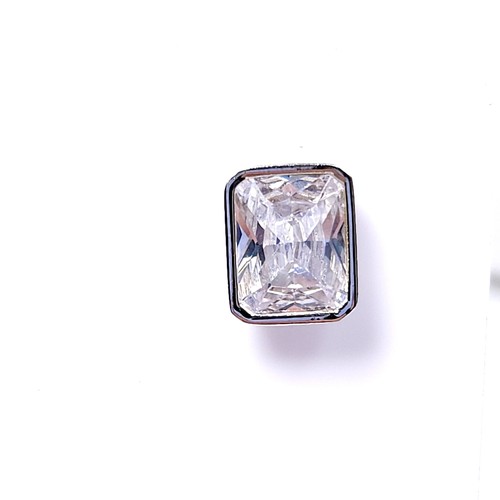 10 - A pair of new Silvora gem set sterling silver stud earrings. Weight - 2.77 grams. Stamped 925. In or... 