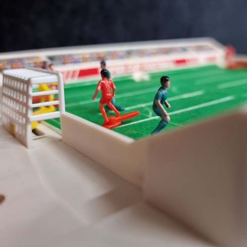 105 - A fantastic and super nostalgic Tomy branded electric Super Cup Football game. Complete in original ... 