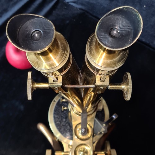 930 - Super star lot : A stunning antique solid brass microscope with additional lenses and housed in a be... 