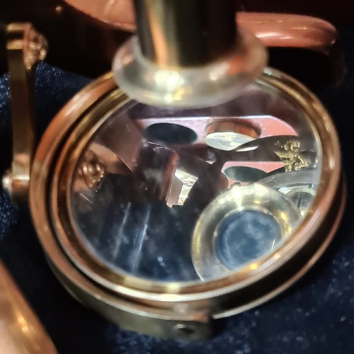 930 - Super star lot : A stunning antique solid brass microscope with additional lenses and housed in a be... 