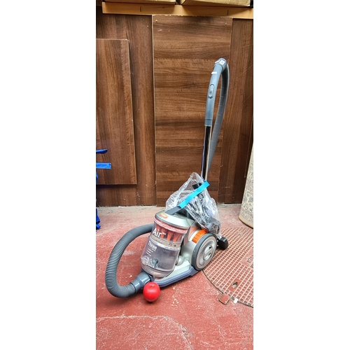 340 - A 'Vax' Hoover. Model no: C88-AM-B. With Vax Combination Floor Tool - 35mm.