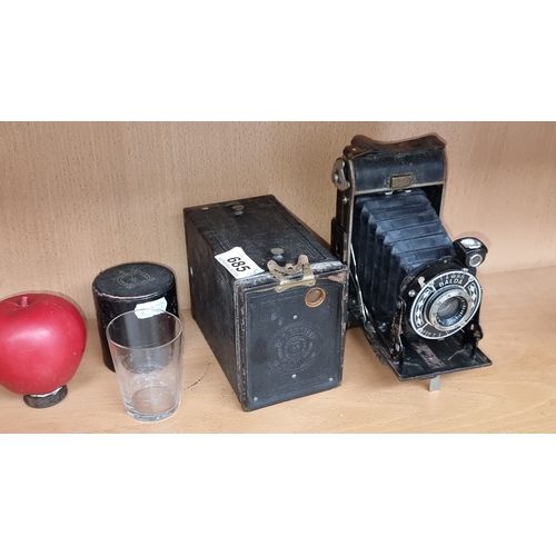 685 - Vintage camera lot including a Kodak No. 2 Brownie box camera and a Balda folding camera. Made in Gr... 