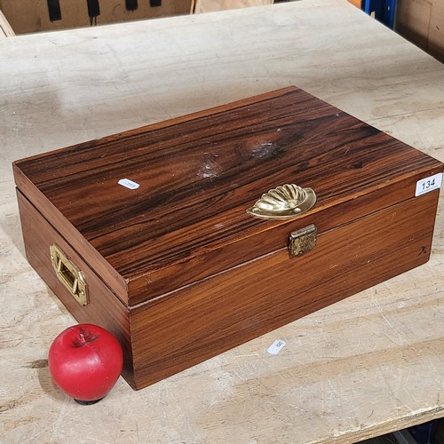 134 - Star lot : A nice example of a cigar humidor reading Havanas 