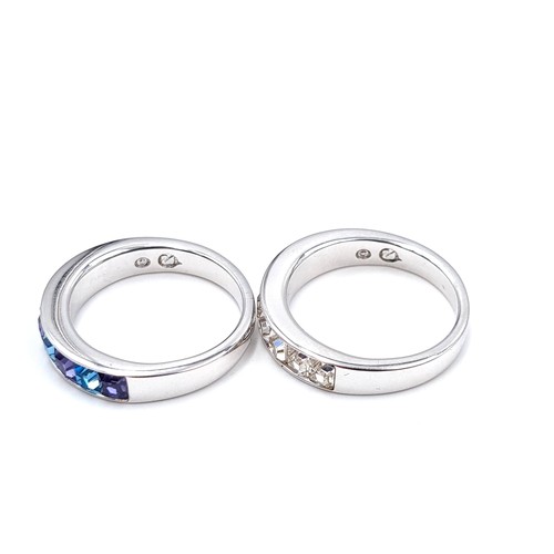 578 - A brand new set of two Swarovski crystal rings. Size - R. Comes in original Swarovski box. RRP €149