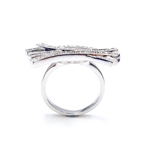 588 - A most unusual contemporary design Swarovski ring. Size - R. Comes in original Swarovski box. RRP €1... 