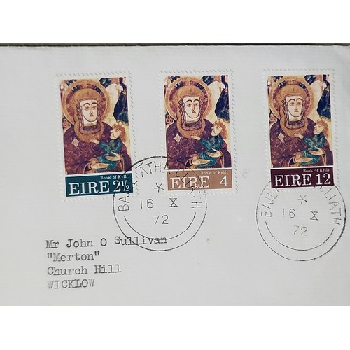 1324 - A folder with Irish First Day Covers featuring a first class High Value Collection of Approximately ... 