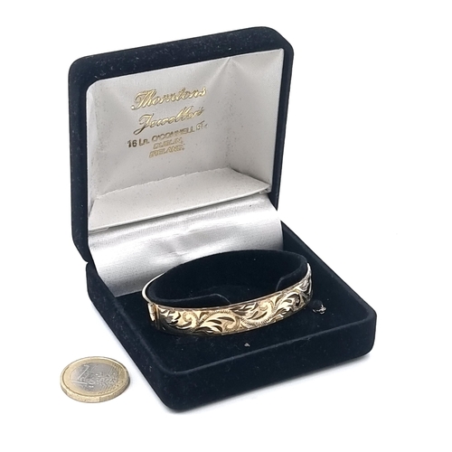 4 - A nice example of a gold filled nine carat gold bracelet set with foliette design and safety chain. ... 