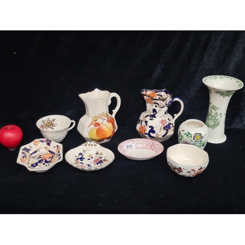 205 - Nine piece of vintage Mason's pottery including some 