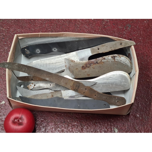 247 - A box of stainless steel knife blades. Ideal for budding knife maker bladesmiths.