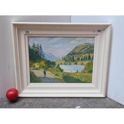 256 - A very fine original Patti Kinane (Irish, Postwar contemporary) oil on board painting titled 'Walkin... 