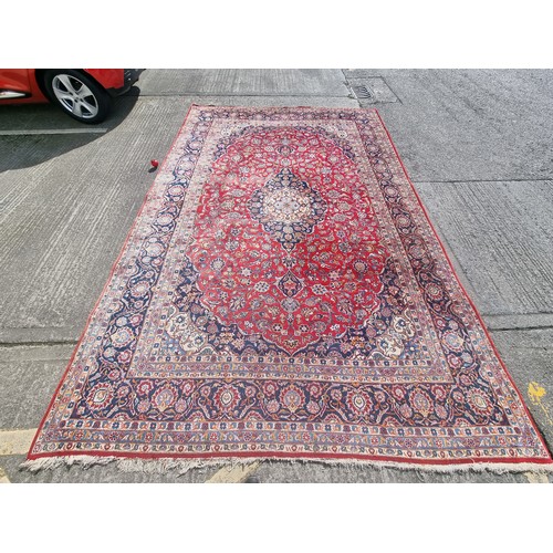 661 - Super Star Lot : A very large excellent quality hand knotted Persian  floor rug in an ornate geometr... 