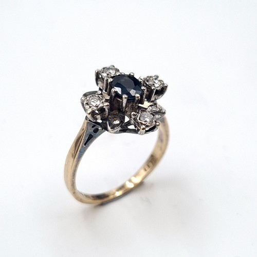 590 - Super Star Lot : A very pretty sapphire and diamond ring with a large central sapphire central stone... 