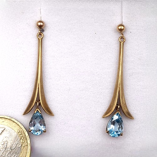 594 - Star Lot : A pretty pair of nine carat gold aquamarine drop earrings. Drop length - 4 cms. Total wei... 