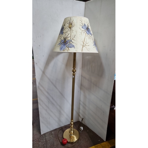 437 - Vintage brass floor lamp with floral-patterned shade has vibrant blue flowers on a beige background.... 