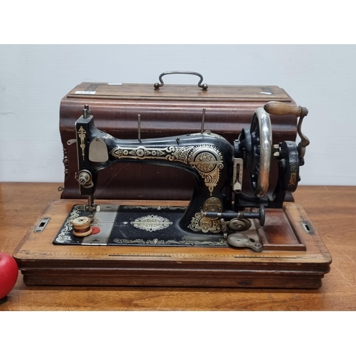 713 - An amazing, very early rare 20th century Gritzner Durlach sewing machine. Serial no. 1 981 226. Feat... 