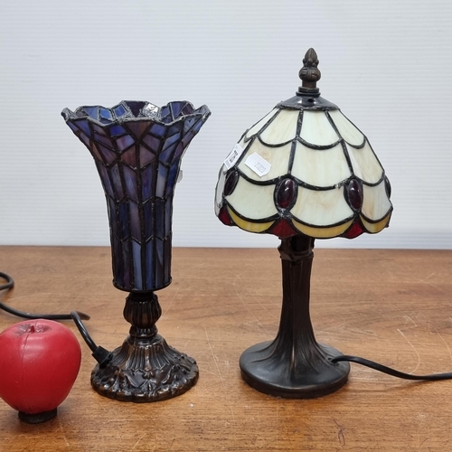 726 - Two Tiffany style desk table lamps.