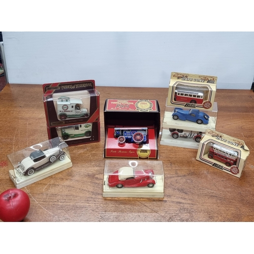 772 - Nine collectable diecast classic model cars and trucks from Matchbox 'Model of Yesteryear', Lledo 'M... 