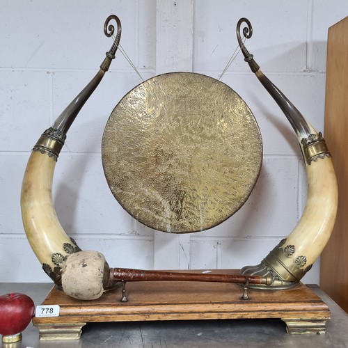 778 - Super Star lot : An antique gong with good tradition design, supported by a frame made of double hor... 