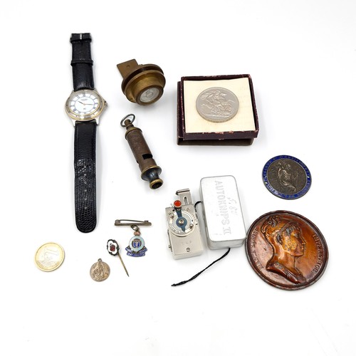 997 - A lot of vintage items including a  Miyoko Quartz Japanese watch, Haka Autoknips mod II. a 1951 Fest... 