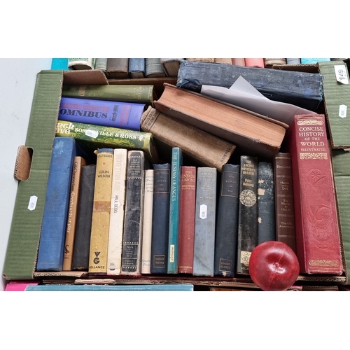 949 - Mixed lot of 25 vintage and modern books, including 