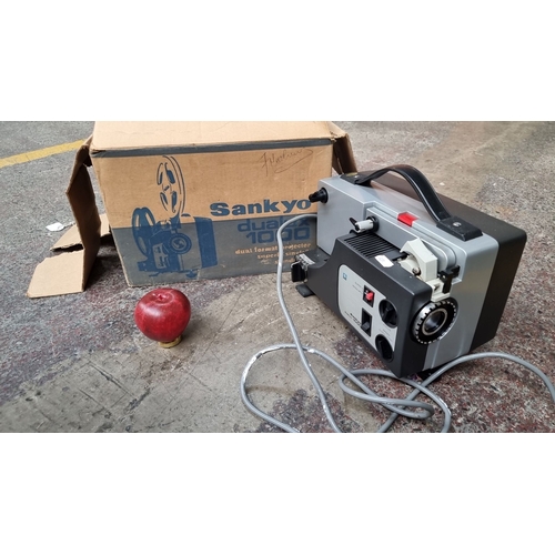 961 - Sankyo Dualux 1000 Dual Format Projector with original box. Compatible with Super 8 and Standard 8 f... 