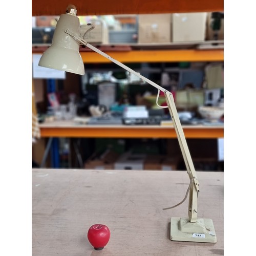 741 - A wonderful original herbert terry vintage Anglepoise lamp in an off white finish.