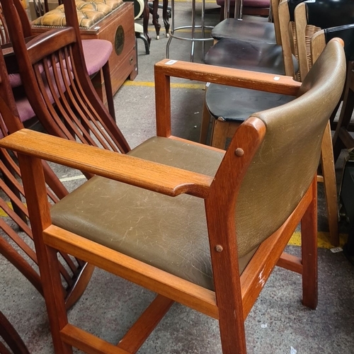 460 - A very handsome Mid-Century Modern armchair with oak frame and green leather upholstery.