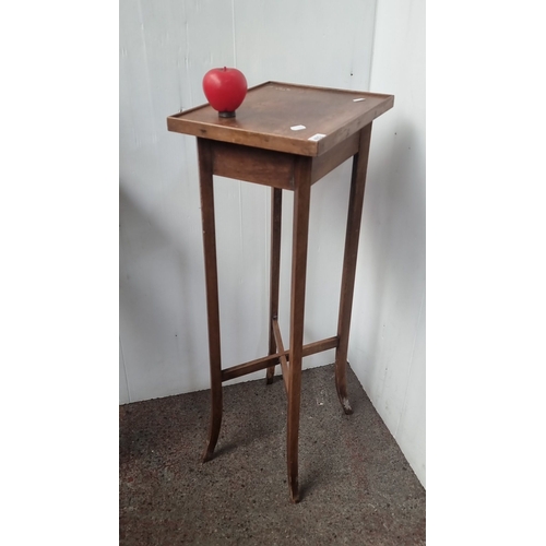 492 - Vintage wooden side table with slender legs and a rectangular top.