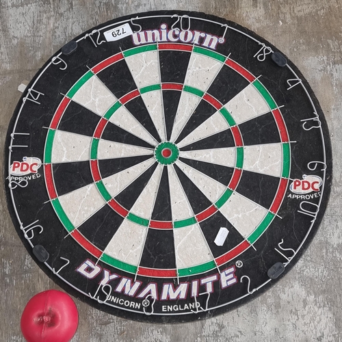 729 - A Unicorn Dynamite dart board. RRP: €39.99 on sportdirect.ie