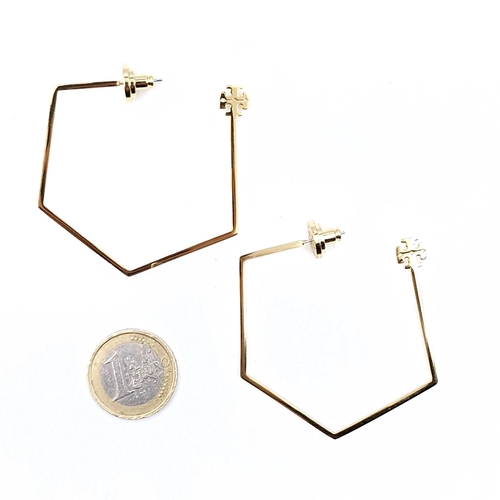 504 - A pair of brand new Alexis Bitter gold toned celtic modernist design stud earrings.