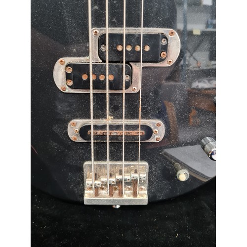 218 - Star lot :An excellent Yamaha BB1000-MA electric bass guitar and basses with Seymore Duncan pick ups... 