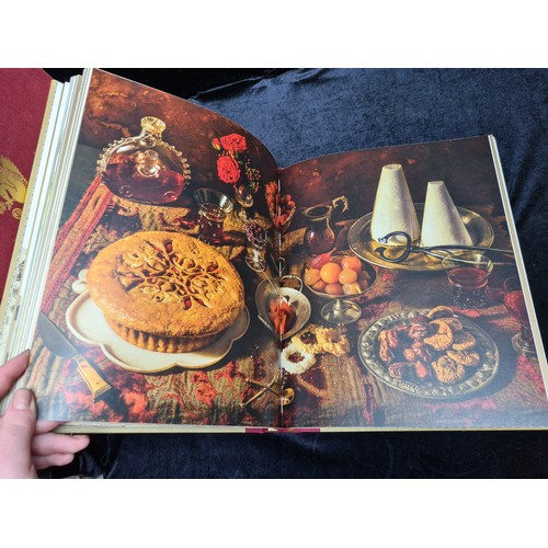 263 - A fabulous 'Historic Heston (Blumenthal)' hardback cook book. Historic Heston charts a quest for ide... 