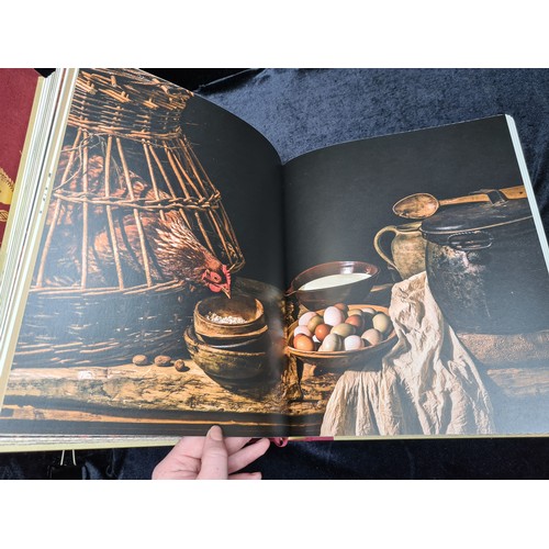 263 - A fabulous 'Historic Heston (Blumenthal)' hardback cook book. Historic Heston charts a quest for ide... 