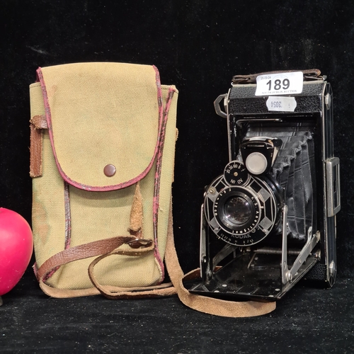 189 - A 1930s Kodak 616 camera with original canvas bag.