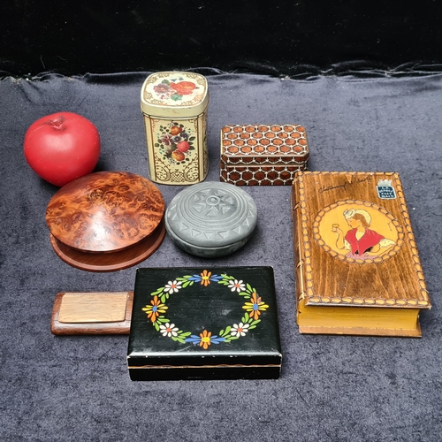 215 - A lovely collection of 7 vintage boxes and pin dishes including five wooden examples (snuff box and ... 