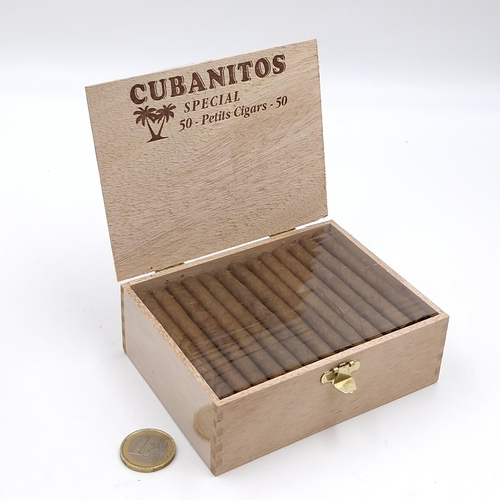 54 - A box of 50 sealed Cubanitos Petits cigars. Contained in original wooden box.