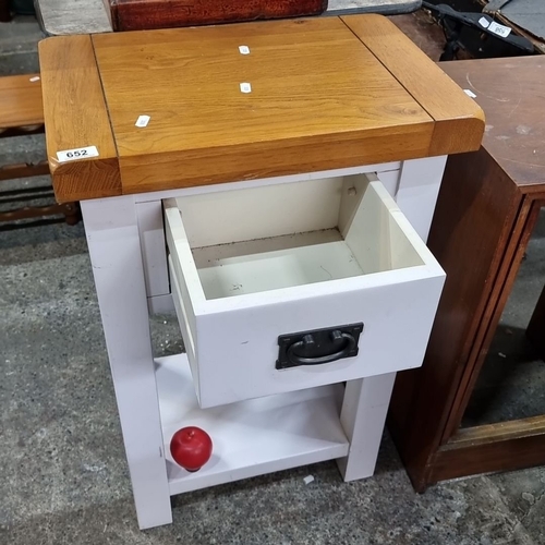 652 - Single-drawer side table with oak top and white-painted base, featuring metal handle hardware. Inclu... 