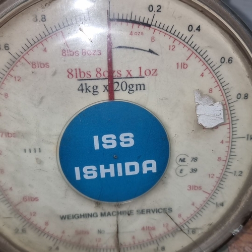 694 - Vintage ISS Ishida Weighing Scale with a capacity of 8 lbs 8 oz or 4 kg. Made by Weighing Machine Se... 