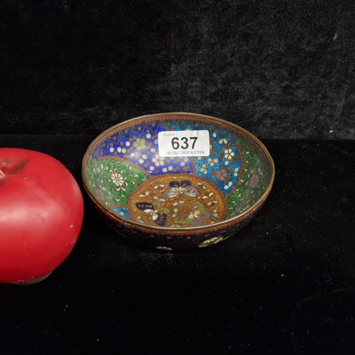 637 - A very pretty antique Chinese Cloisonne bowl. Early 20th Century and beautifully decorated.