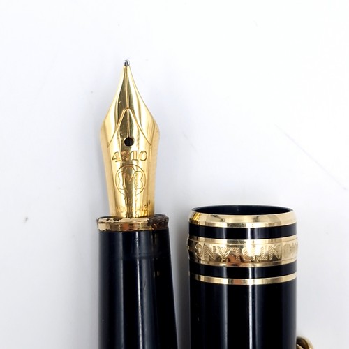 34 - Star Lot : A Mont Blanc Meisterstuck 18 carat gold nib 4810 fountain pen. Item appears to be in unus... 