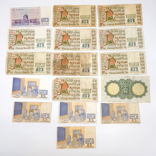 985 - A collection of vintage Irish pound notes including a £20 note dating to 21/09/92 Daniel O'Connell S... 