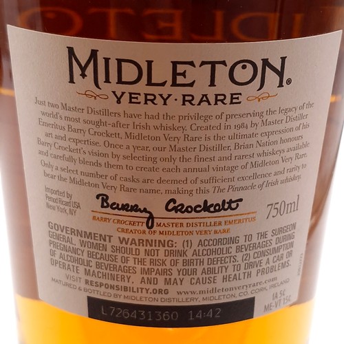 1021 - Super Star lot :A bottle of 750ml Midleton Very Rare Vintage Release Finest Irish Whiskey - Bottled ... 