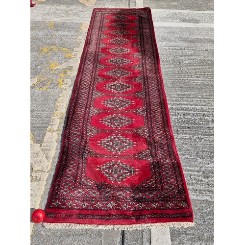 909 - Star lot : An incredible hand knotted original Pakistani hall runner rug made of a cotton and wool b... 