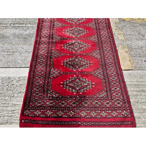 909 - Star lot : An incredible hand knotted original Pakistani hall runner rug made of a cotton and wool b... 